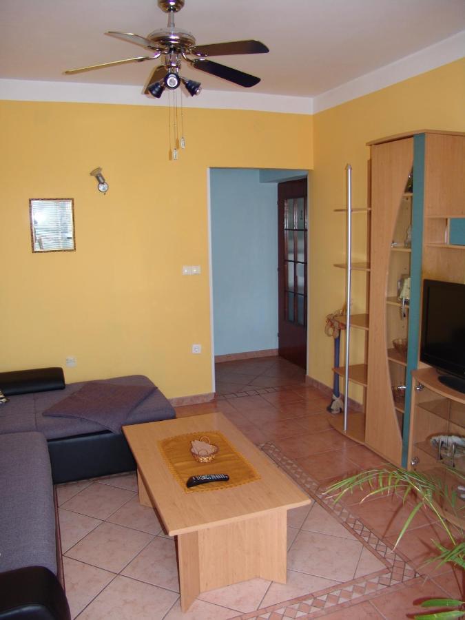 Apartments Bozica كرك المظهر الخارجي الصورة